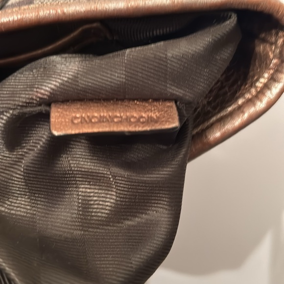 Burberry Medium Check Tote Bag - Picture 10 of 12